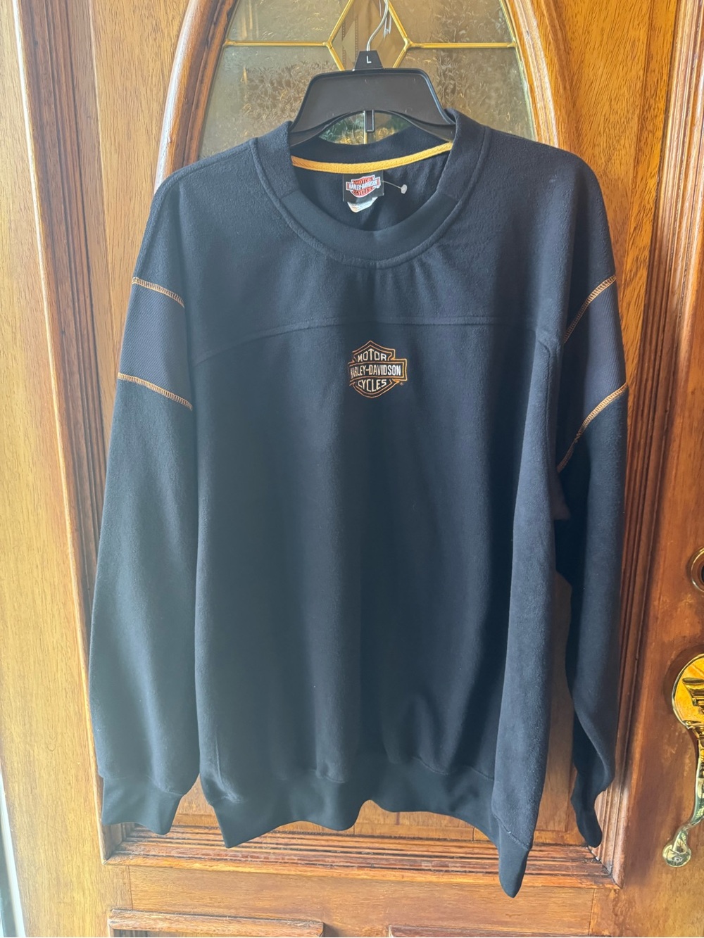 Men’s Large Harley-Davidson Black Crewneck fleece Sweatshirt with orange.